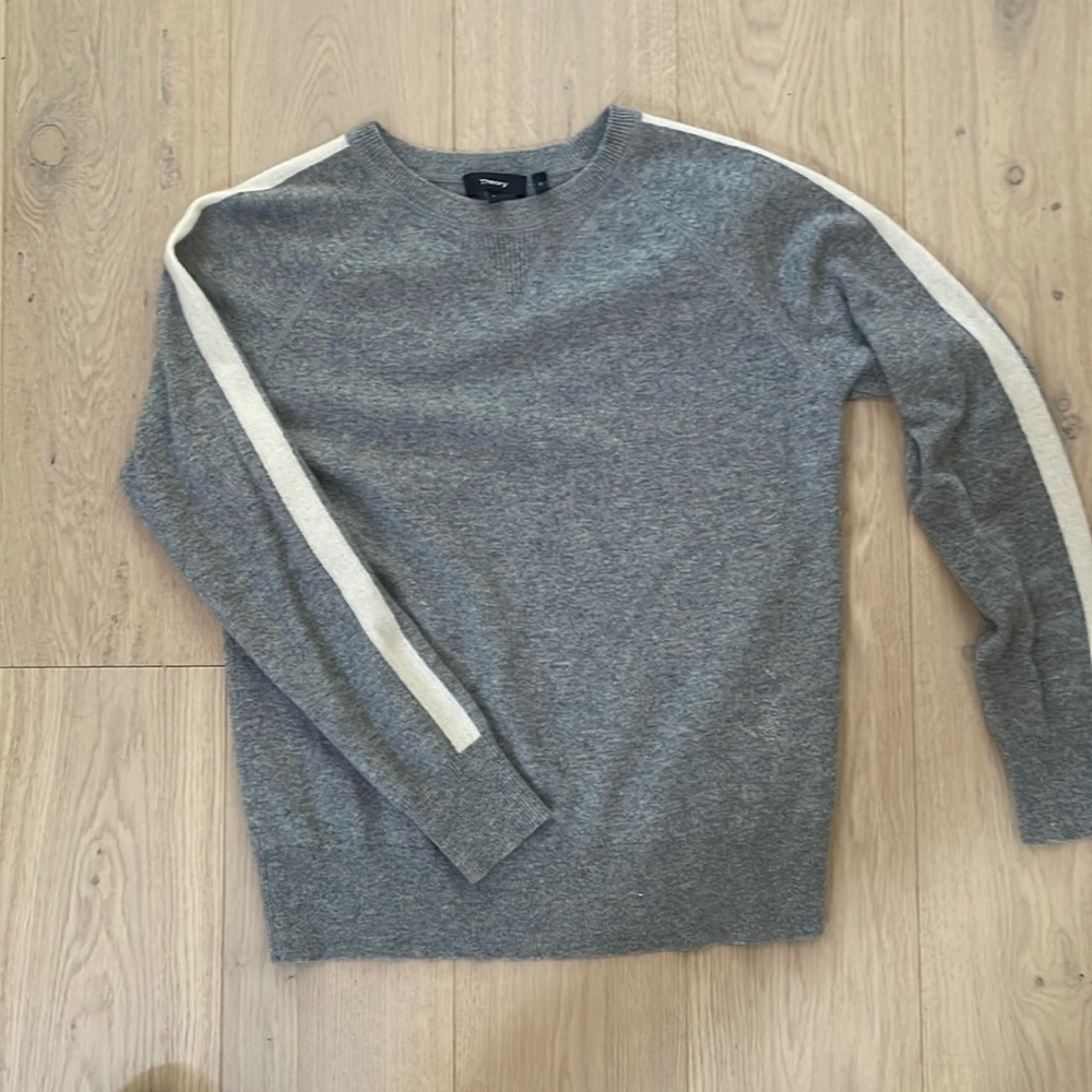 Theory size small cashmere gray sweater with white piping on sleeves